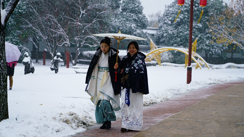 Schöne und silberne Stadt Xi´an nach dem Schnee