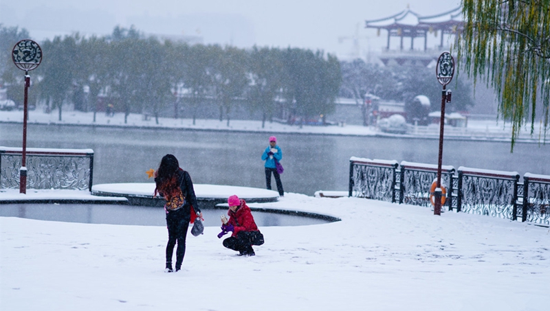 Schöne und silberne Stadt Xi´an nach dem Schnee