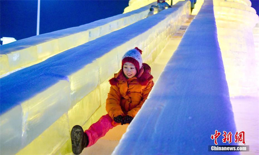 Internationales Eis- und Schneefestival Harbin eröffnet