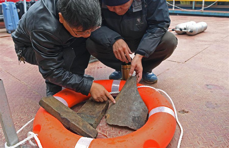 Antiker Buddha nach niedrigem Wasserstand in Ostchina gefunden