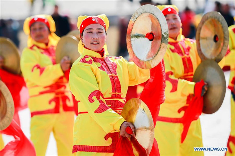 Menschen in ganz China stimmen sich aufs Frühlingsfest ein