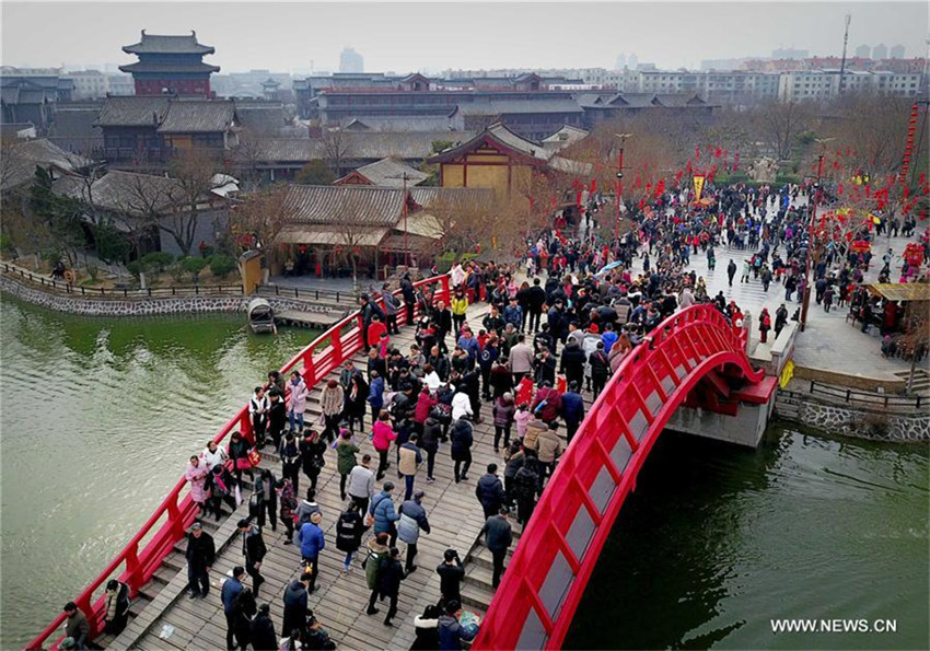 Tempelmarkt in der zentralchinesischen Provinz Henan