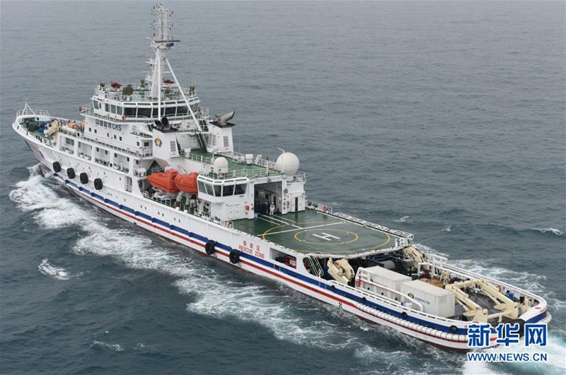 Chinas erstes professionelles Tief- und Hochseerettungsschiff im Einsatz 