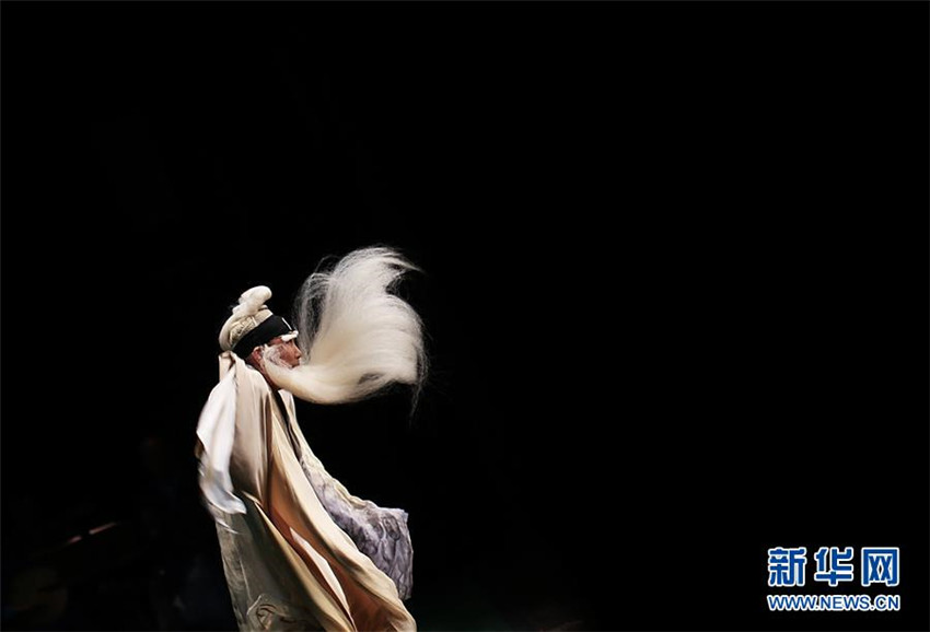 Peking-Oper Faust debütiert in Italien