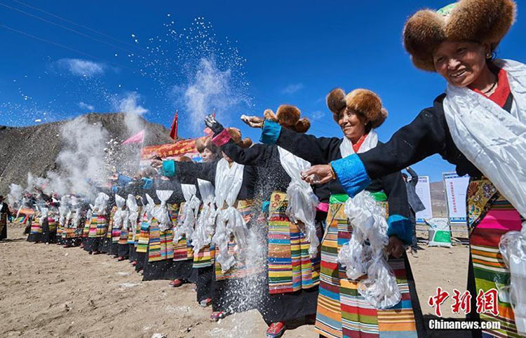 Tibet feiert die Frühjahrsbestellung