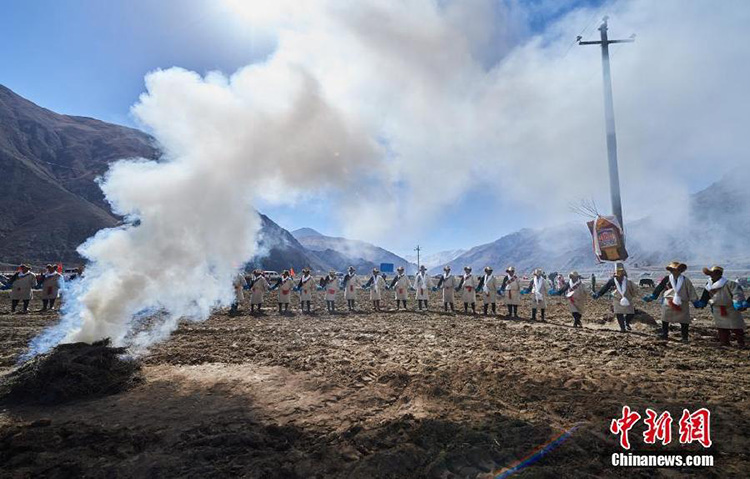Tibet feiert die Frühjahrsbestellung