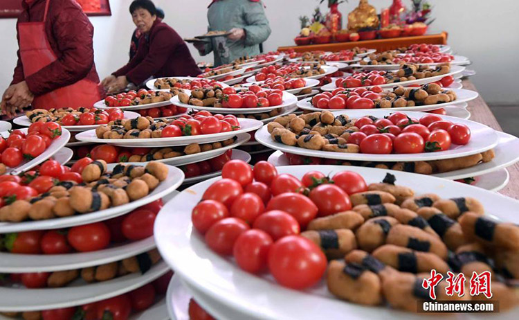 Vegetarisches Bankett im Fuzhouer Guanyin-Tempel zieht fast 2.000 Besucher an