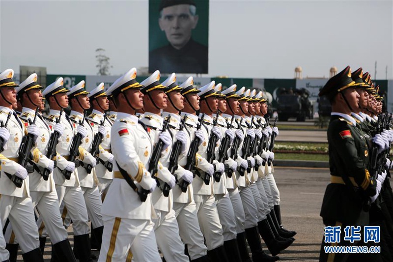 Chinas Ehrengarde debütiert am „Pakistan Day“