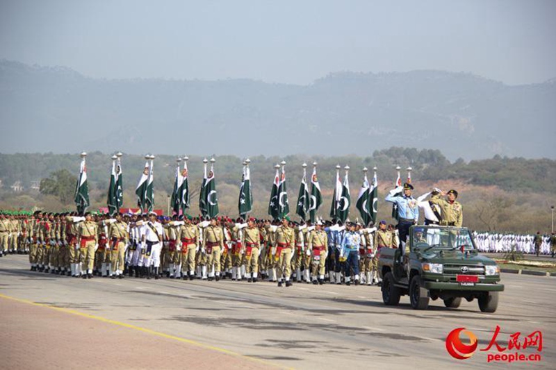 Chinas Ehrengarde debütiert am „Pakistan Day“