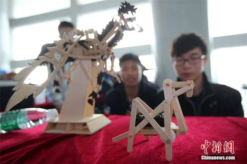 Kreativer Mechanikdesign-Wettbewerb in Nanjinger Universität