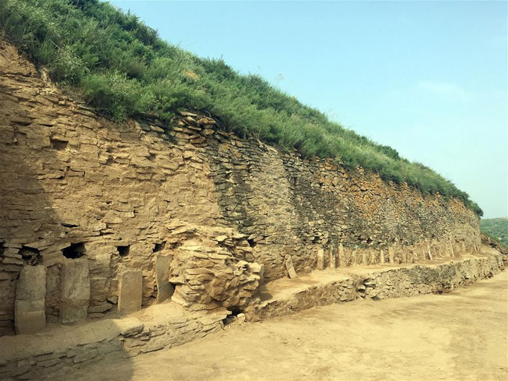 Ruine der Kaiserstadtmauer wird als neue archäologische Forschung 2016 anerkannt