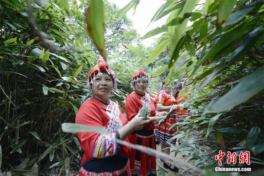 Hunan: Yao-Volk bereitet sich auf das Drachenbootfest vor