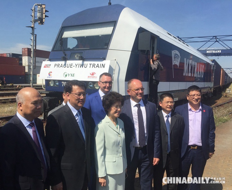 Erster Güterzug von Prag nach Yiwu nimmt Betrieb auf