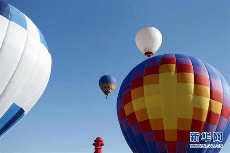 Heißluftballons in Ningxia