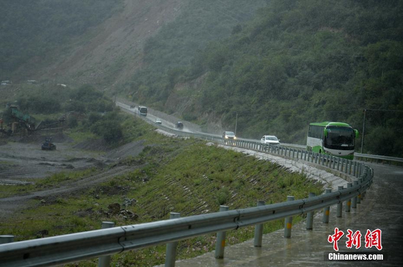 Über 47.000 Touristen aus dem Erdbebengebiet in Sichuan evakuiert