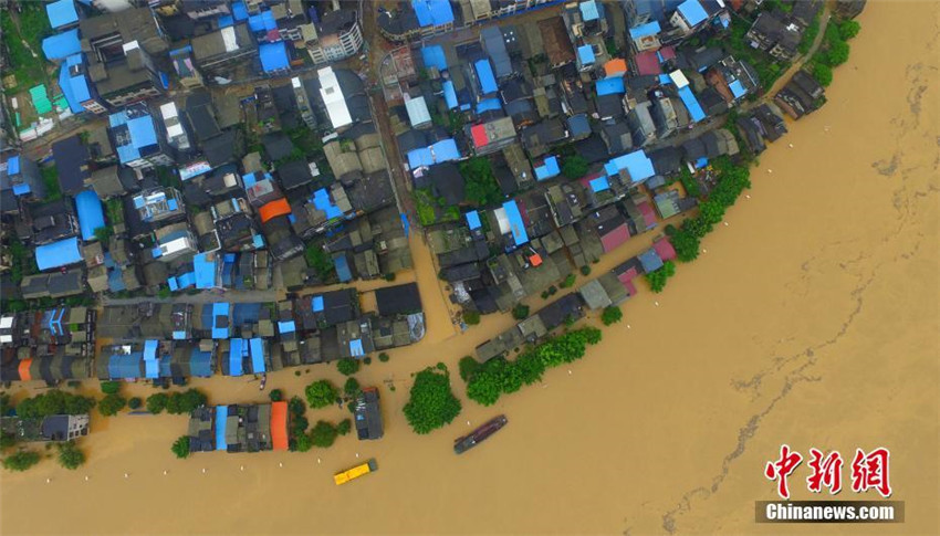 Oberlauf des Perl-Flusses von Überschwemmungen betroffen