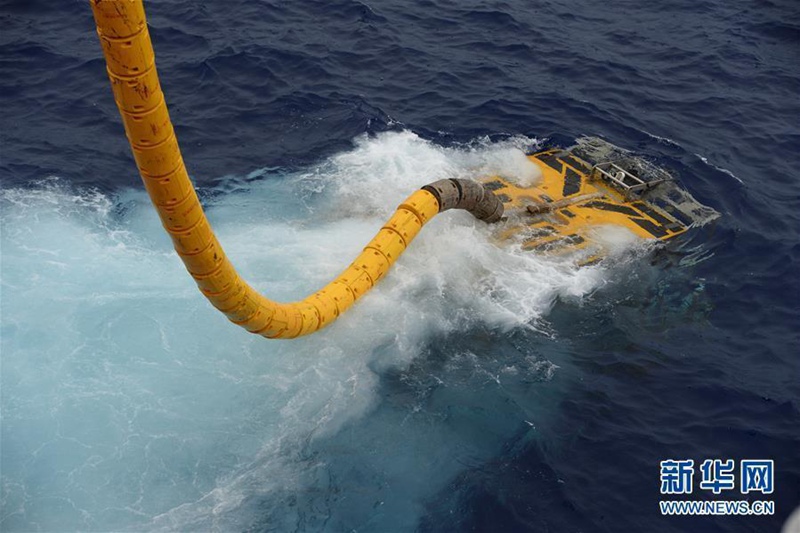 „Kexue“ erkundet zum ersten Mal Unterwasserberg Caroline