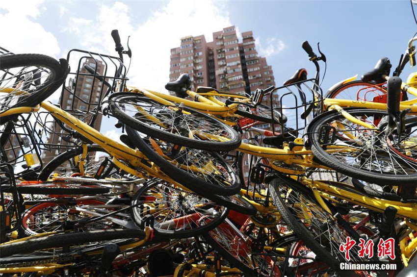 Shanghai kontrolliert die massenhafte Ausbreitung von Mietfahrrädern