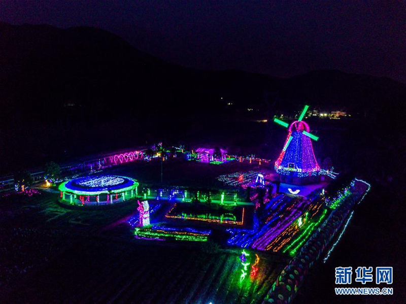 Lichtshow in Zhejianger Dorf