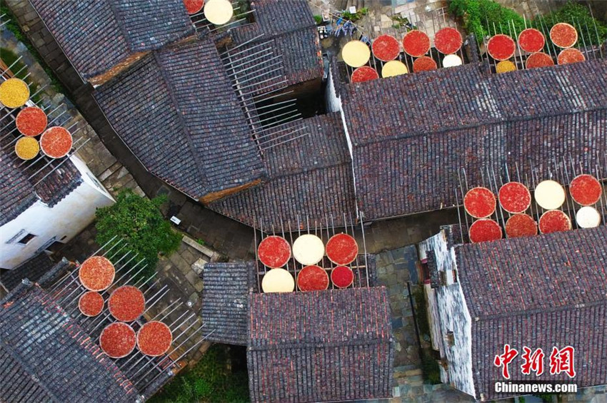 Luftbilder: Chinas schönstes Dorf Wuyuan im Frühherbst