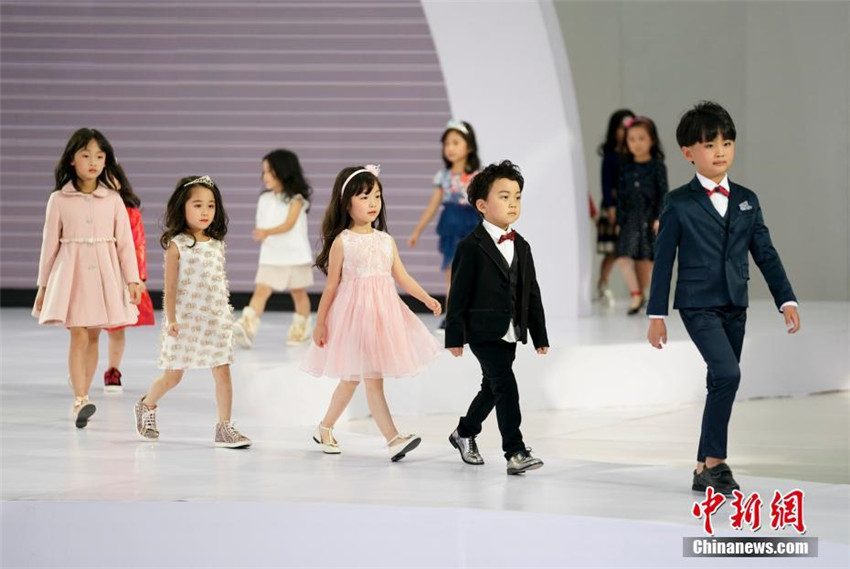 Kindermodell-Wettbewerb in Beijing