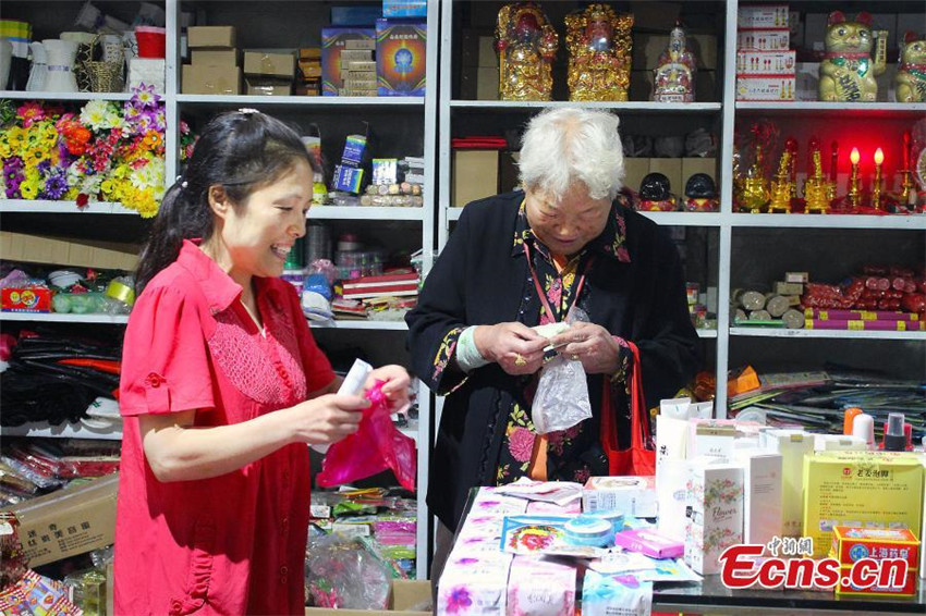Xi‘aner Geschäft bietet altmodische chinesische Produkte an