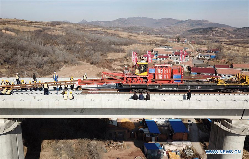 Hochgeschwindigkeitsbahn zwischen Beijing und Shenyang im Bau