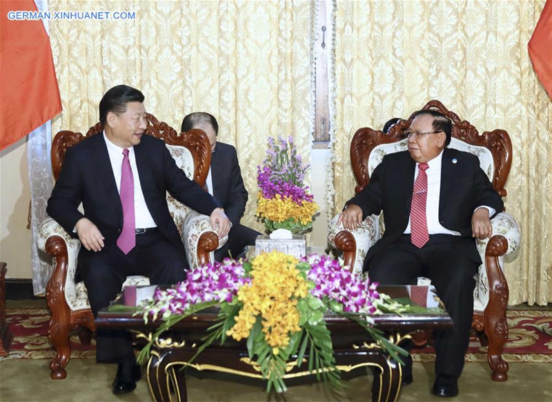 Xi Jinping führt Gespräche mit Bounnhang Vorachit