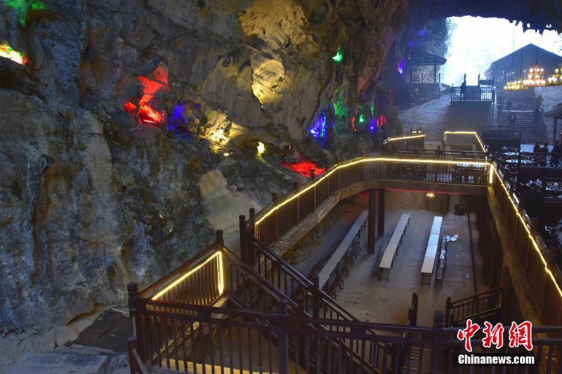 Restaurant eröffnet in Karsthöhle
