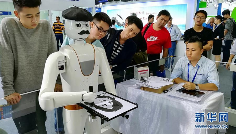 Malender Roboter in Shenzhen