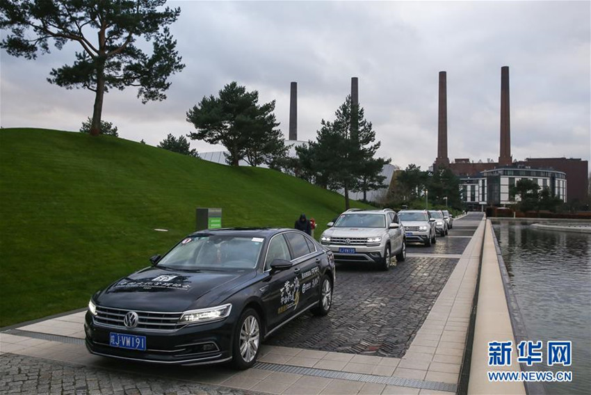 Autokolonne aus China erreicht VW in Wolfsburg