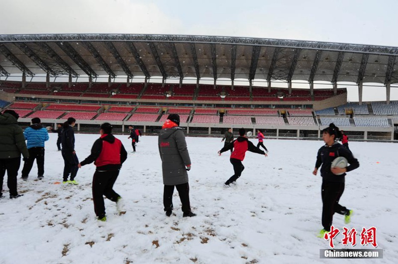 Training trotz Schnee in Yantai