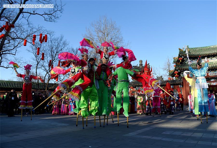 Tempelmarkt zum Frühlingsfest in Beijing veranstaltet
