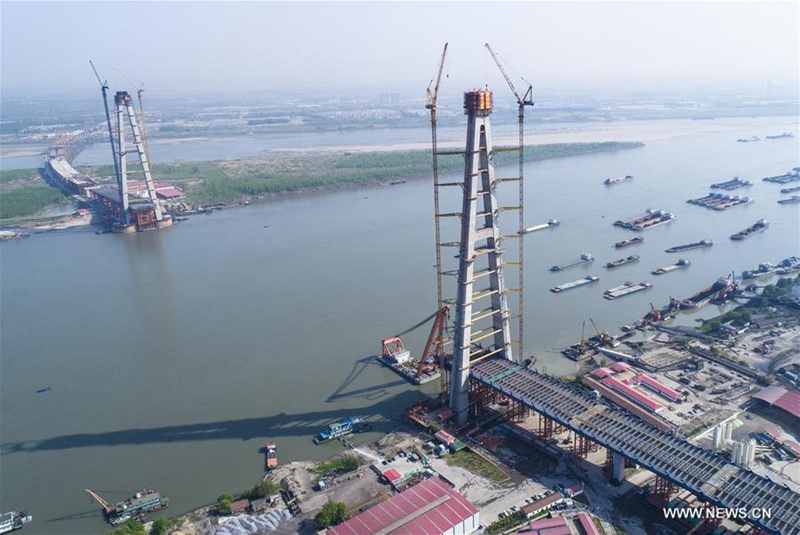 Primärbau des weltweit größten A-förmigen Brückenpfeilers ist fertiggestellt