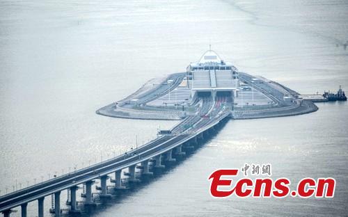 Die längste Meeresbrücke verbindet Zhuhai, HongKong und Macao