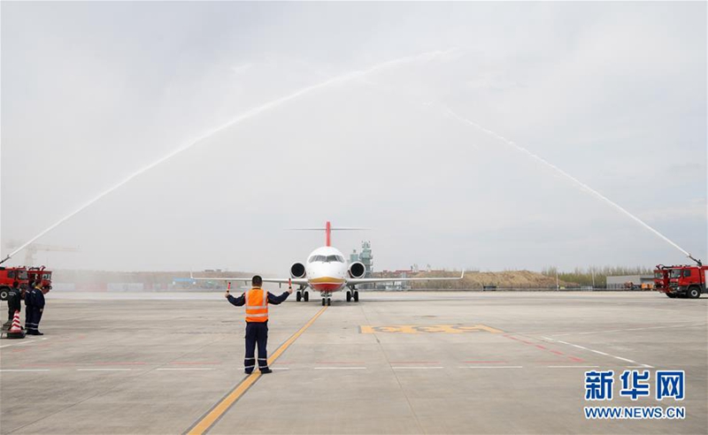 Chinas Regionaljet ARJ21 fliegt neue Strecken in extremer Kälte
