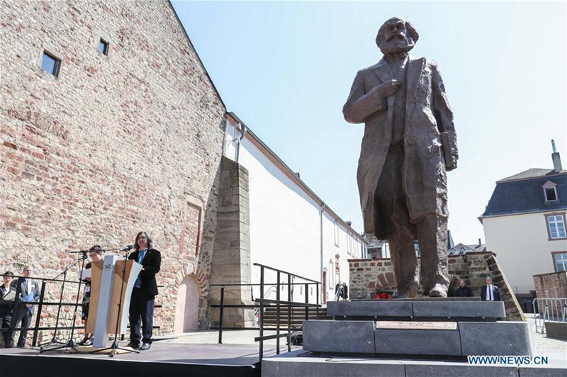 Marx-Statue in Trier enthüllt