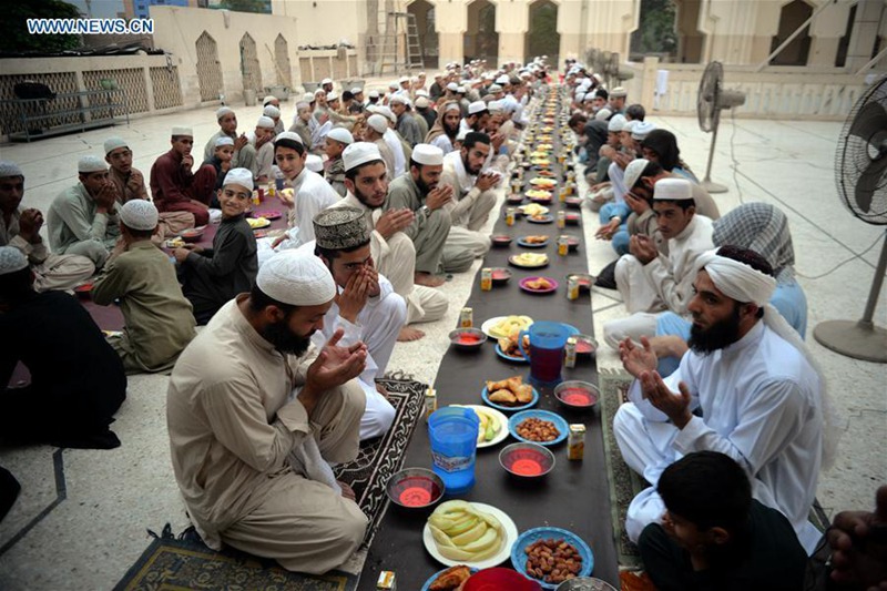 Muslime feiern weltweit Ramadan