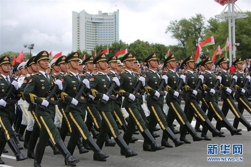 Chinesische Soldaten nehmen erstmals an Militärparade in Weißrussland teil