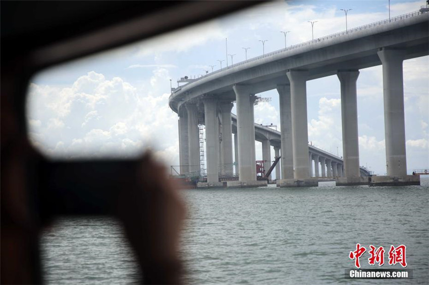 Die Hongkong-Zhuhai-Macao-Brücke wird bald für Verkehr freigegeben