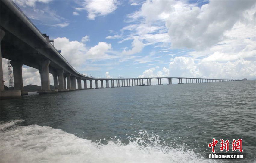 Die Hongkong-Zhuhai-Macao-Brücke wird bald für Verkehr freigegeben