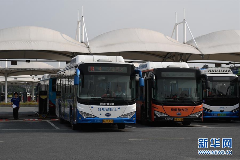 2000 Elektro-Busse nehmen Betrieb in Hangzhou auf