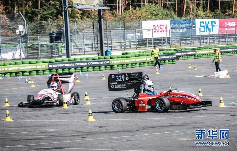 Chinesische Teams nehmen an Formula Student Wettkampf teil