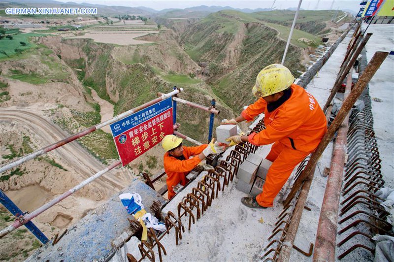 Hochgeschwindigkeitsbahnstrecke Yinchuan-Xi'an befindet sich im Bau