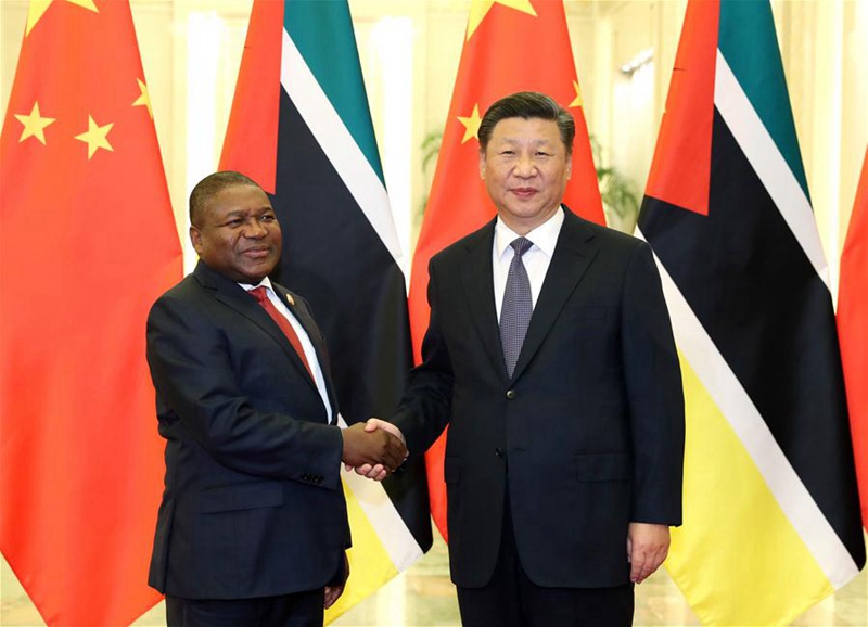 Xi Jinping trifft Präsidenten von Mosambik in Beijing