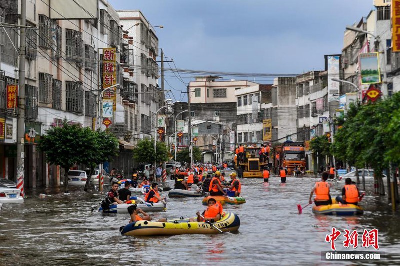 Starke Regenfälle überfluten Südchina