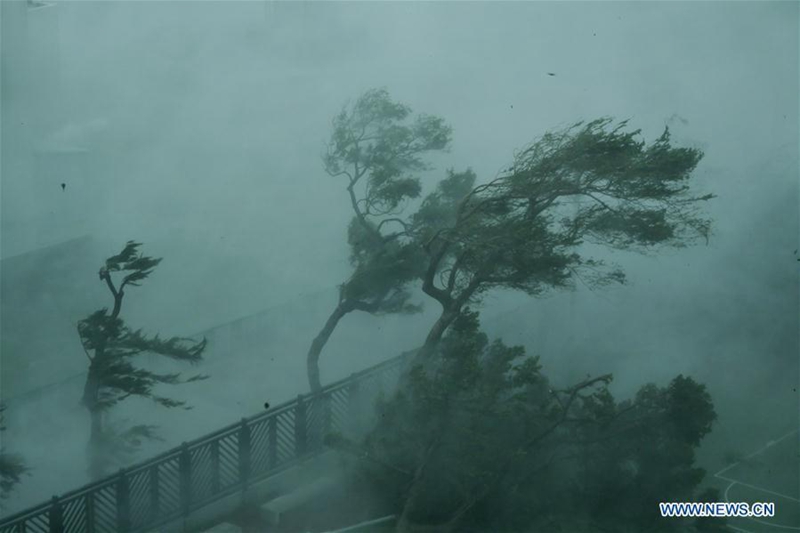 Super-Taifun "Mangkhut" erreicht Provinz Guangdong, China