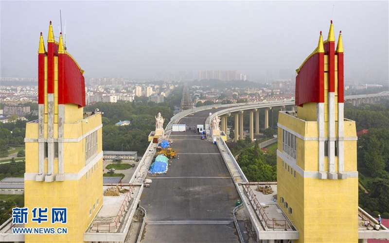 Renovierungsarbeiten an der Nanjing-Jangtse-Brücke laufen auf Hochtouren