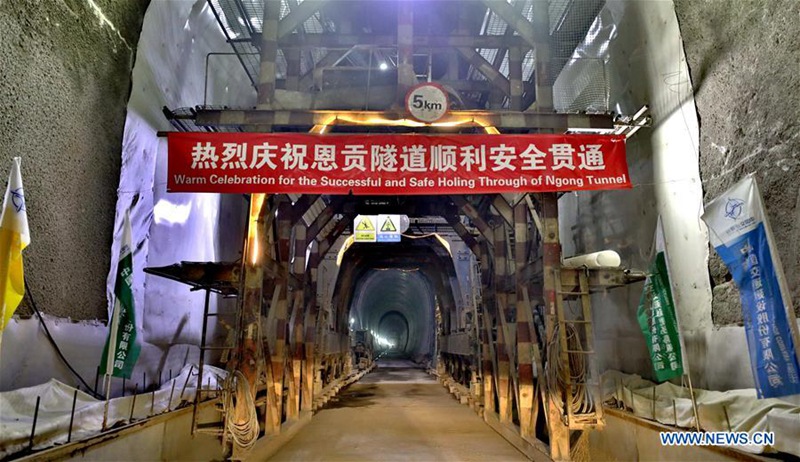 Chinesisches Unternehmen bohrt längsten Eisenbahntunnel in Afrika