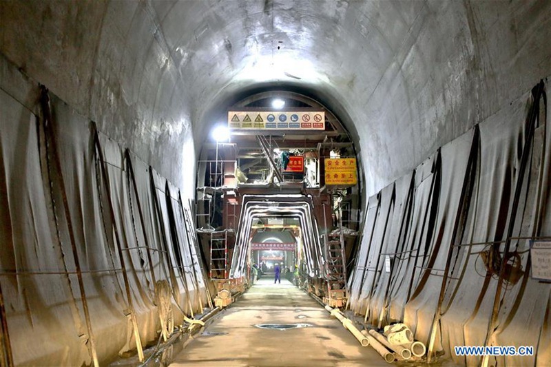 Chinesisches Unternehmen bohrt längsten Eisenbahntunnel in Afrika